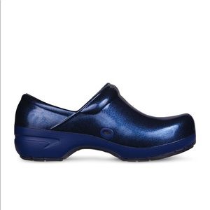 Navy Pearlized Glitter Clogs
